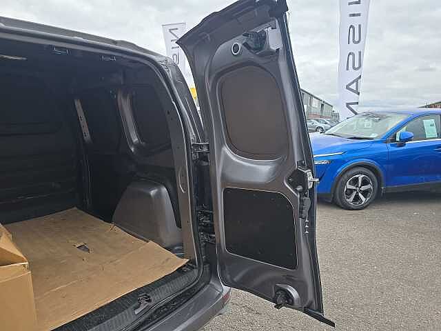 Nissan Townstar L1 90kW Tekna+ Van Auto 45kWh