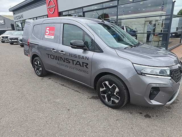Nissan Townstar L1 90kW Tekna+ Van Auto 45kWh