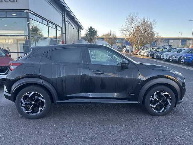 Nissan Juke 1.6 Hybrid N-Connecta 5dr Auto