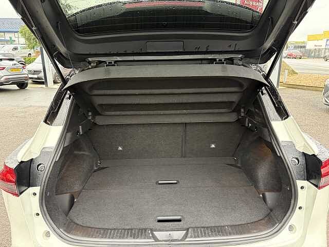 Nissan Qashqai 1.3 DiG-T MH 158 Premiere Edition 5dr Xtronic