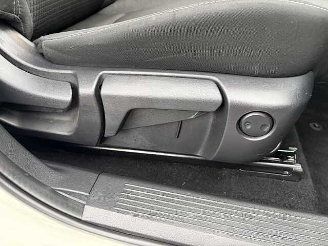 Nissan Qashqai 1.3 DiG-T MH 158 Premiere Edition 5dr Xtronic