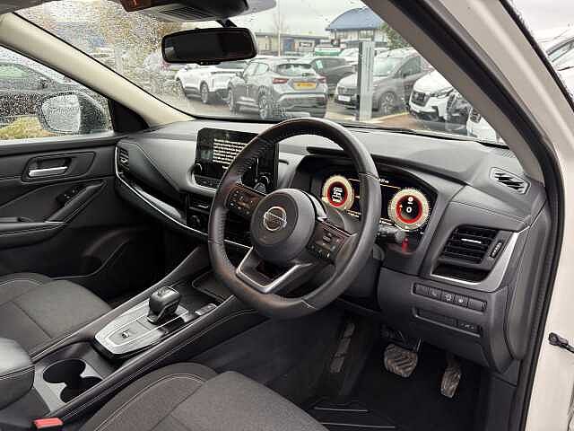 Nissan Qashqai 1.3 DiG-T MH 158 Premiere Edition 5dr Xtronic