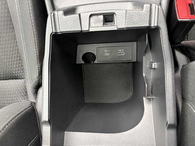 Nissan Qashqai 1.3 DiG-T MH 158 Premiere Edition 5dr Xtronic