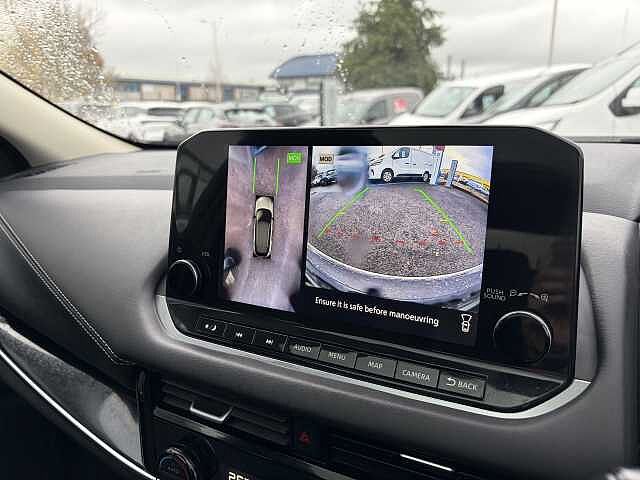 Nissan Qashqai 1.3 DiG-T MH 158 Premiere Edition 5dr Xtronic