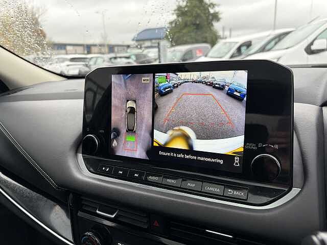 Nissan Qashqai 1.3 DiG-T MH 158 Premiere Edition 5dr Xtronic