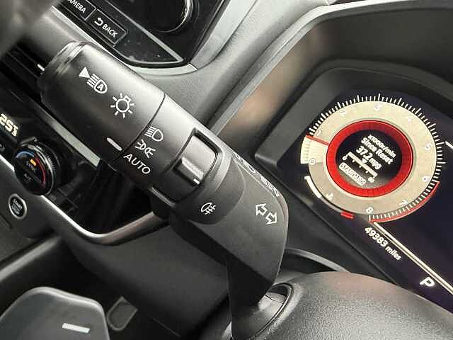 Nissan Qashqai 1.3 DiG-T MH 158 Premiere Edition 5dr Xtronic