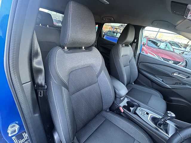 Nissan Qashqai 1.3 DiG-T MH N-Connecta 5dr