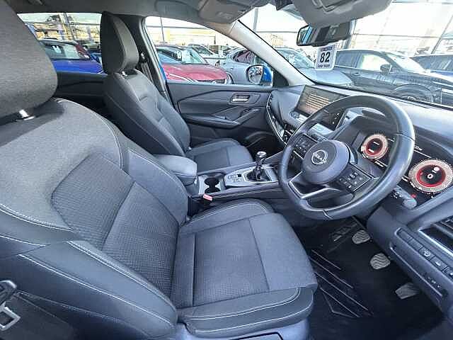 Nissan Qashqai 1.3 DiG-T MH N-Connecta 5dr