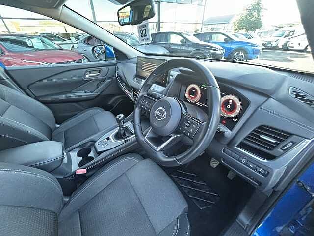 Nissan Qashqai 1.3 DiG-T MH N-Connecta 5dr