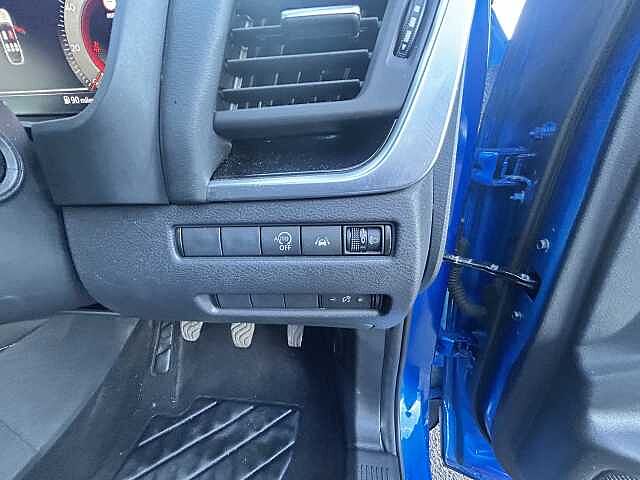 Nissan Qashqai 1.3 DiG-T MH N-Connecta 5dr