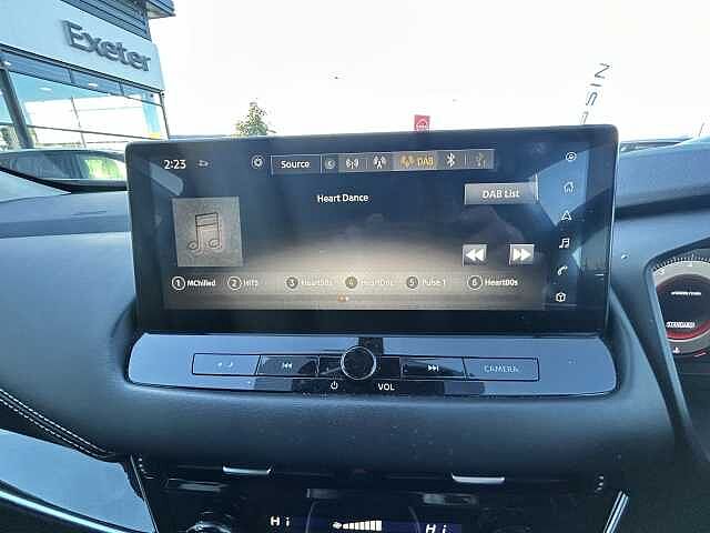 Nissan Qashqai 1.3 DiG-T MH N-Connecta 5dr