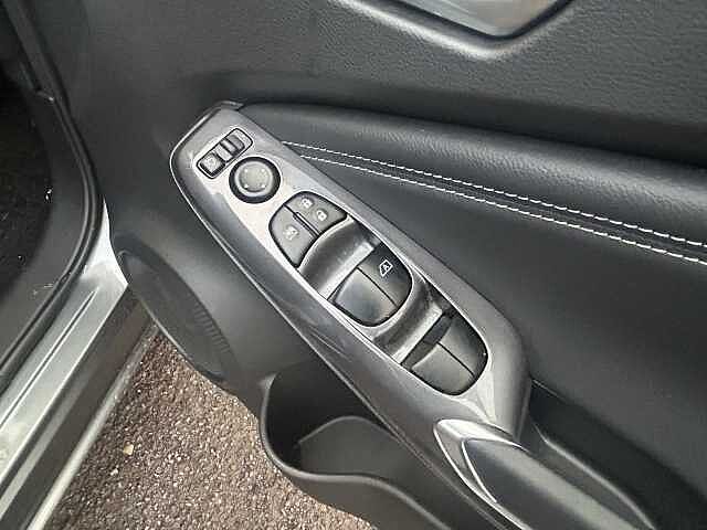 Nissan Juke 1.0 DiG-T 114 N-Connecta 5dr