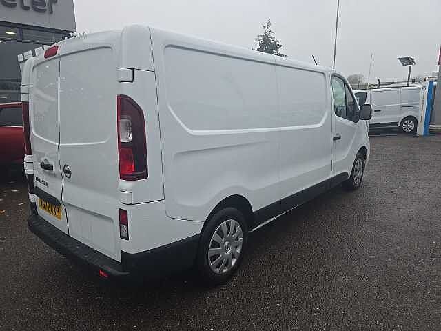 Nissan Primastar 30 L1 2.0 dCi 150ps H1 Acenta Van