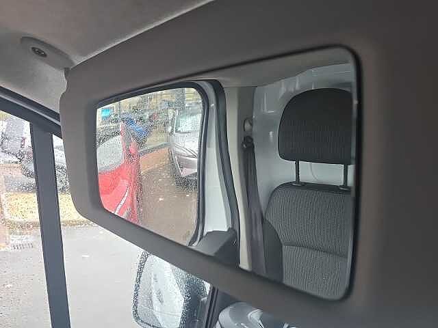 Nissan Primastar 30 L1 2.0 dCi 150ps H1 Acenta Van