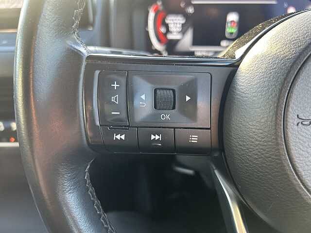 Nissan Qashqai 1.3 DiG-T MH N-Connecta 5dr