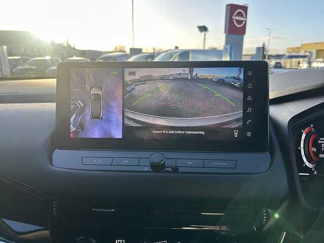 Nissan Qashqai 1.3 DiG-T MH N-Connecta 5dr