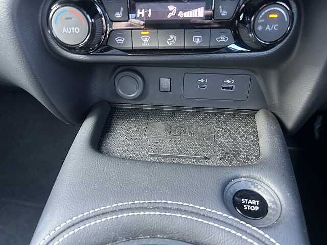 Nissan Juke 1.6 Hybrid Tekna 5dr Auto