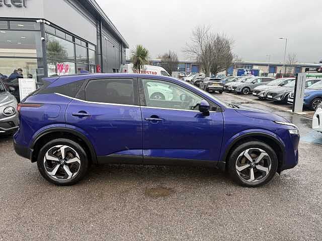 Nissan Qashqai 1.3 DiG-T MH N-Connecta 5dr