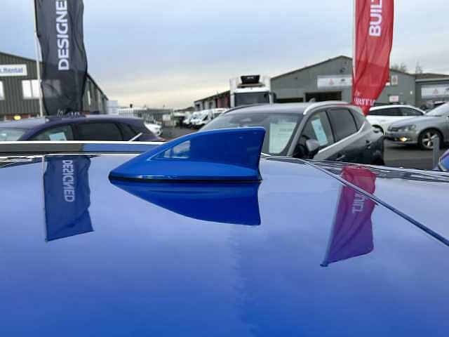 Nissan Qashqai 1.3 DiG-T MH Premiere Edition 5dr