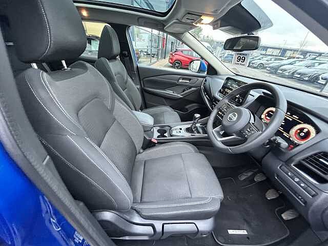 Nissan Qashqai 1.3 DiG-T MH Premiere Edition 5dr