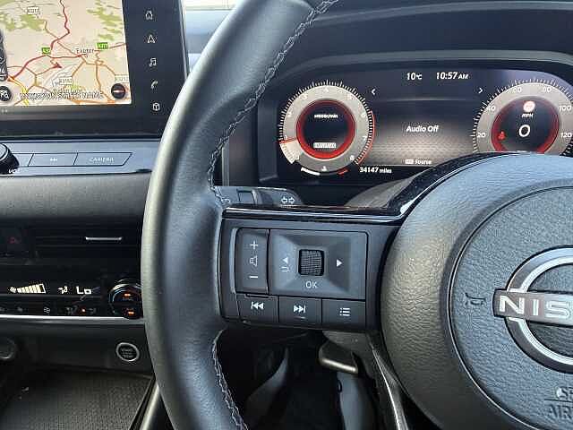 Nissan Qashqai 1.3 DiG-T MH N-Connecta 5dr