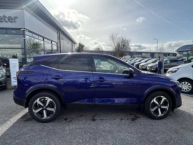 Nissan Qashqai 1.3 DiG-T MH 158 N-Connecta 5dr Xtronic