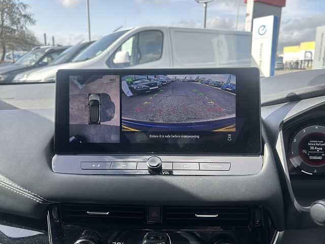 Nissan Qashqai 1.3 DiG-T MH 158 N-Connecta 5dr Xtronic