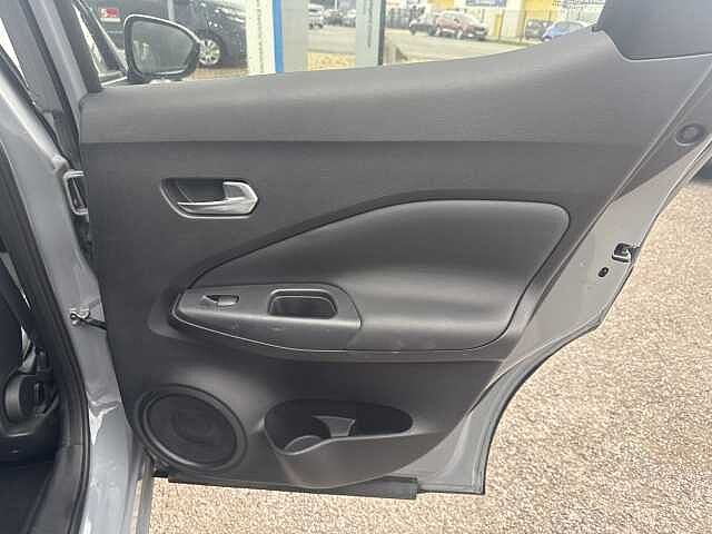 Nissan Juke 1.0 DiG-T 114 Kiiro 5dr