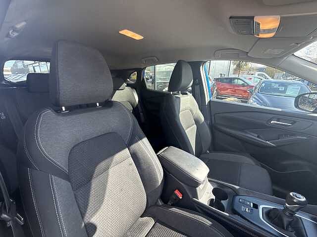 Nissan Qashqai 1.3 DiG-T MH N-Connecta 5dr