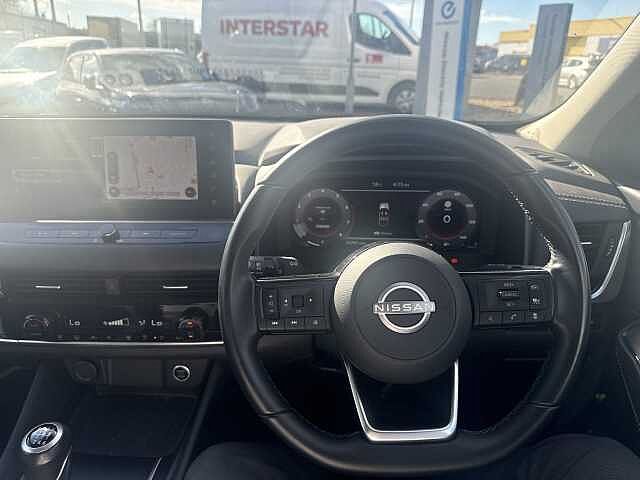 Nissan Qashqai 1.3 DiG-T MH N-Connecta 5dr