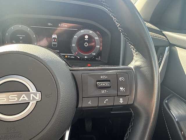 Nissan Qashqai 1.3 DiG-T MH N-Connecta 5dr