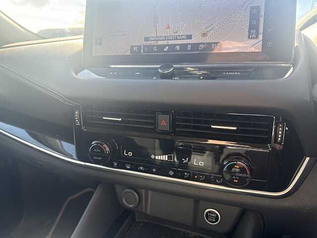 Nissan Qashqai 1.3 DiG-T MH N-Connecta 5dr