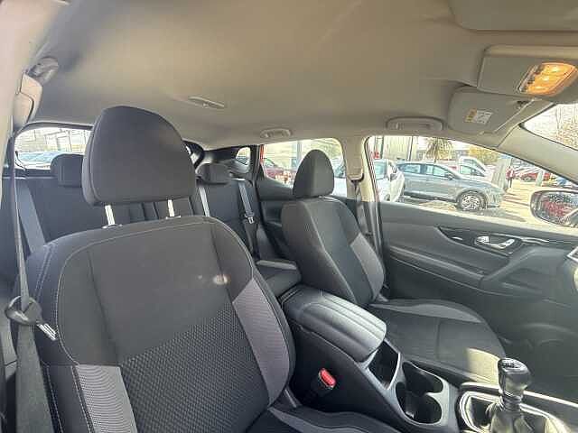 Nissan Qashqai 1.3 DiG-T Acenta Premium 5dr