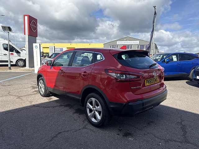 Nissan Qashqai 1.3 DiG-T Acenta Premium 5dr