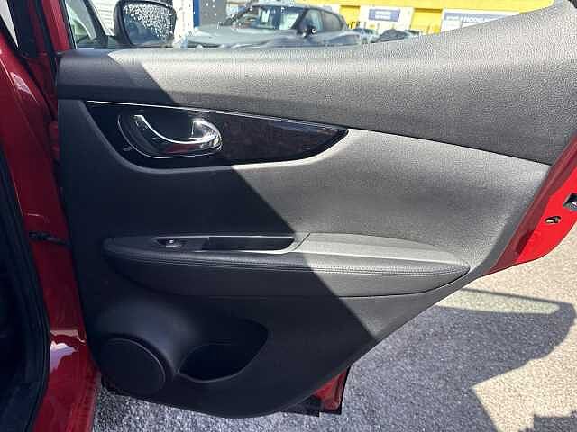 Nissan Qashqai 1.3 DiG-T Acenta Premium 5dr