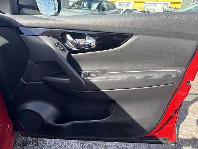 Nissan Qashqai 1.3 DiG-T Acenta Premium 5dr