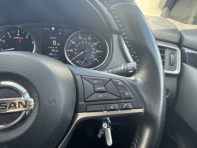 Nissan Qashqai 1.3 DiG-T Acenta Premium 5dr