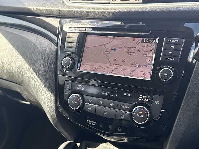 Nissan Qashqai 1.3 DiG-T Acenta Premium 5dr