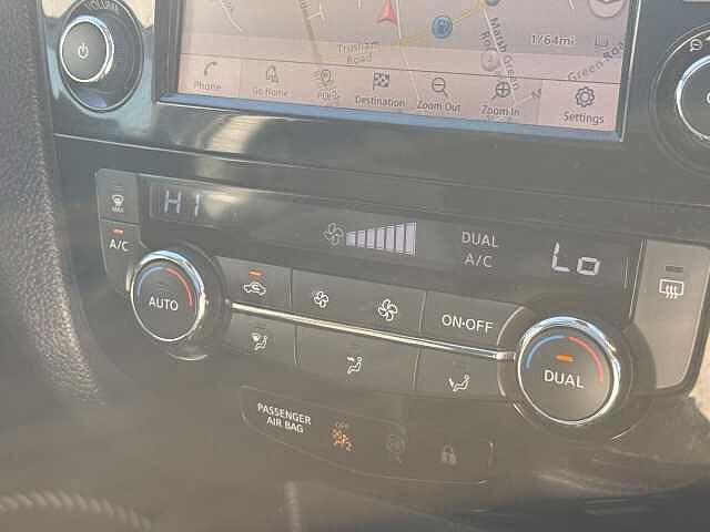 Nissan Qashqai 1.3 DiG-T 160 [157] N-Connecta 5dr DCT Glass Roof