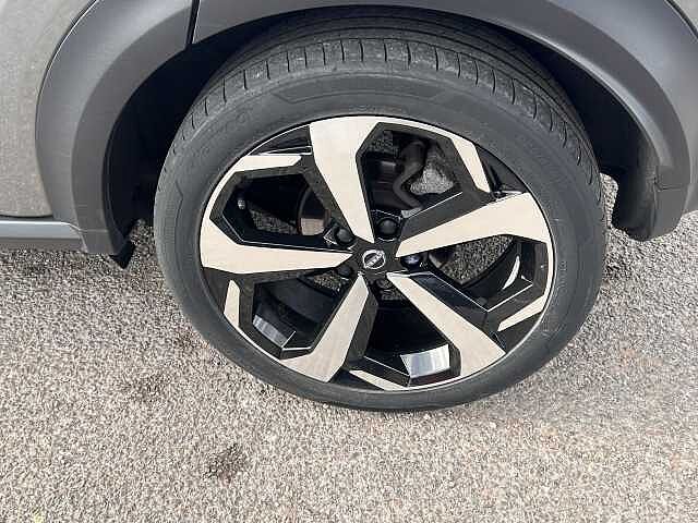 Nissan Juke 1.0 DiG-T 114 Tekna 5dr