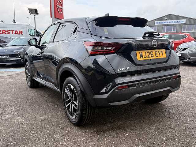 Nissan Juke 1.0 DiG-T N-Connecta 5dr DCT