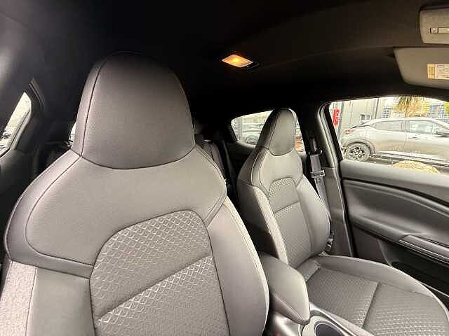 Nissan Juke 1.0 DiG-T N-Connecta 5dr DCT