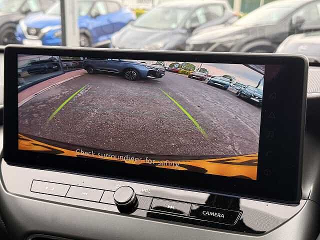 Nissan Juke 1.0 DiG-T N-Connecta 5dr DCT