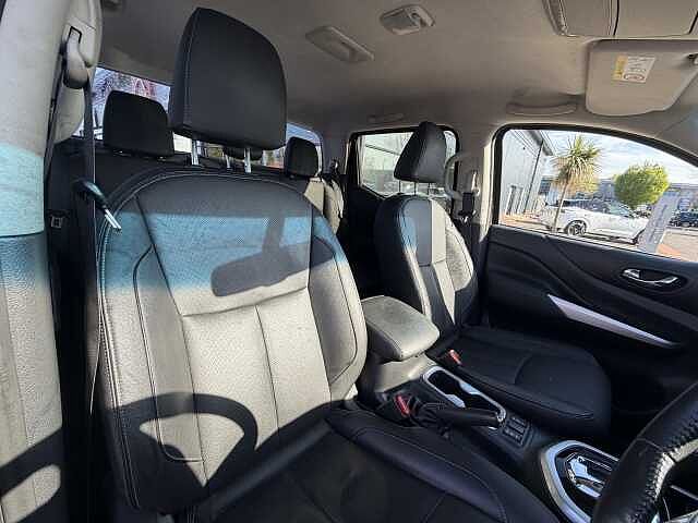 Nissan Navara Double Cab Pick Up Tekna 2.3dCi 190 4WD Auto