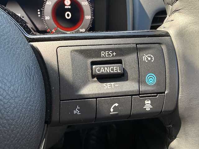 Nissan Qashqai 1.3 DiG-T MH Tekna 5dr