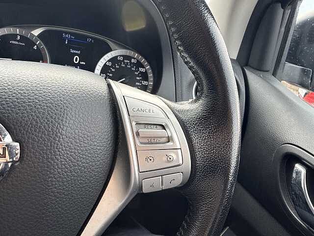 Nissan Navara Double Cab Pick Up Tekna 2.3dCi 190 TT 4WD Auto