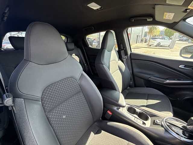 Nissan Juke 1.6 Hybrid N-Connecta 5dr Auto