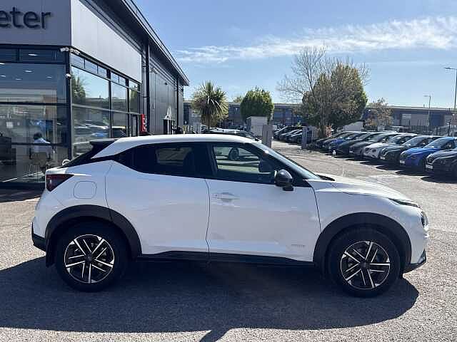Nissan Juke 1.6 Hybrid N-Connecta 5dr Auto