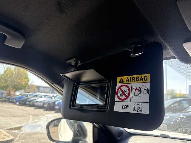 Nissan Juke 1.6 Hybrid N-Connecta 5dr Auto